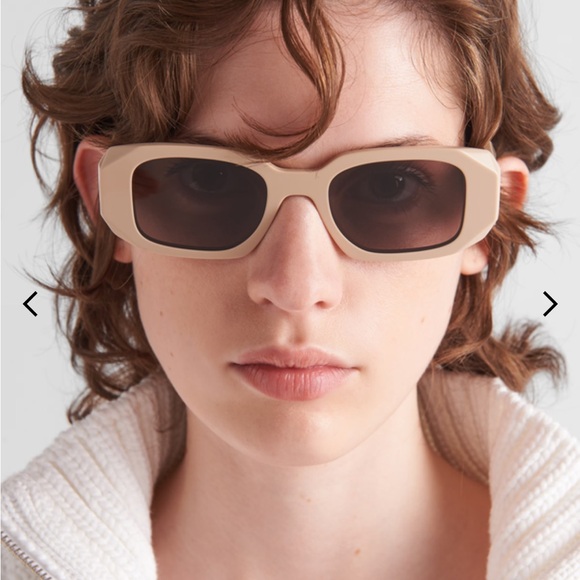 Prada Glasses - Picture 6 of 7